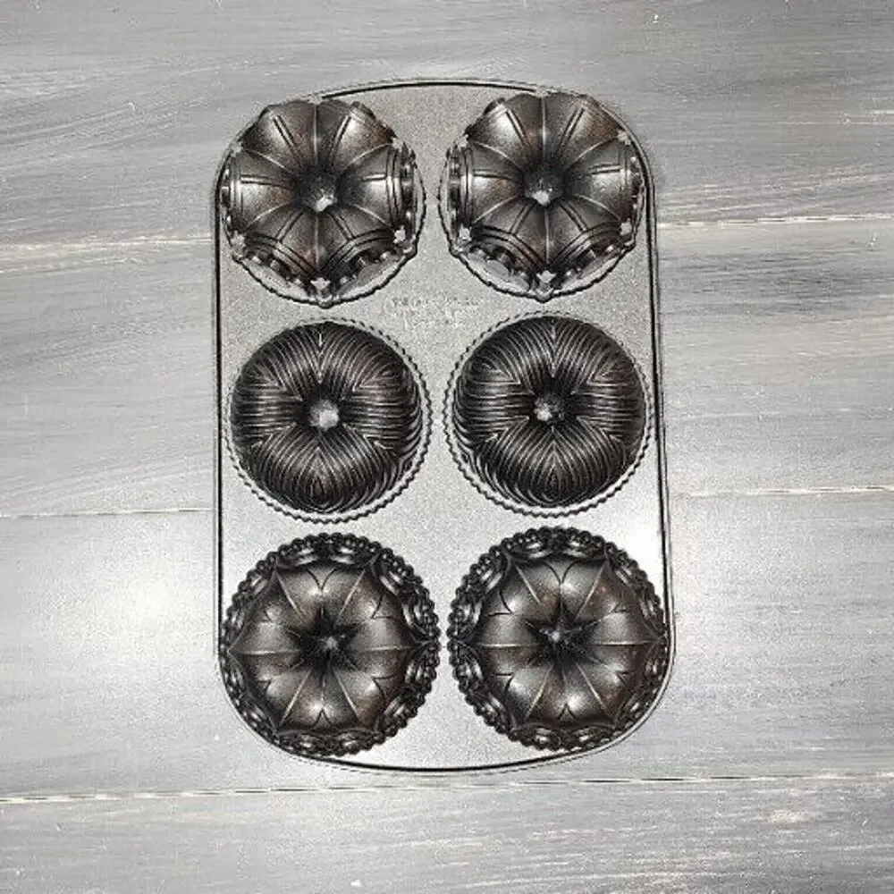 NORDIC WARE 6 Cup Mini Bundt Cake Pan Heavy Cast Aluminum